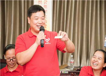 陈斌：公益是一种信仰，何乐不为？