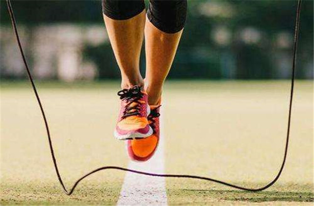 【万无“疫”失】宅家也能把肉减，居家微健身等你来体验