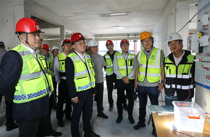 2025年5月23日，中天建设集团在天津组织召开2025年中海发展客户履约推进会。中海发展副总裁郭磊、工程部总经理李建光、中海华北公司工程总徐杨忠等受邀出席。